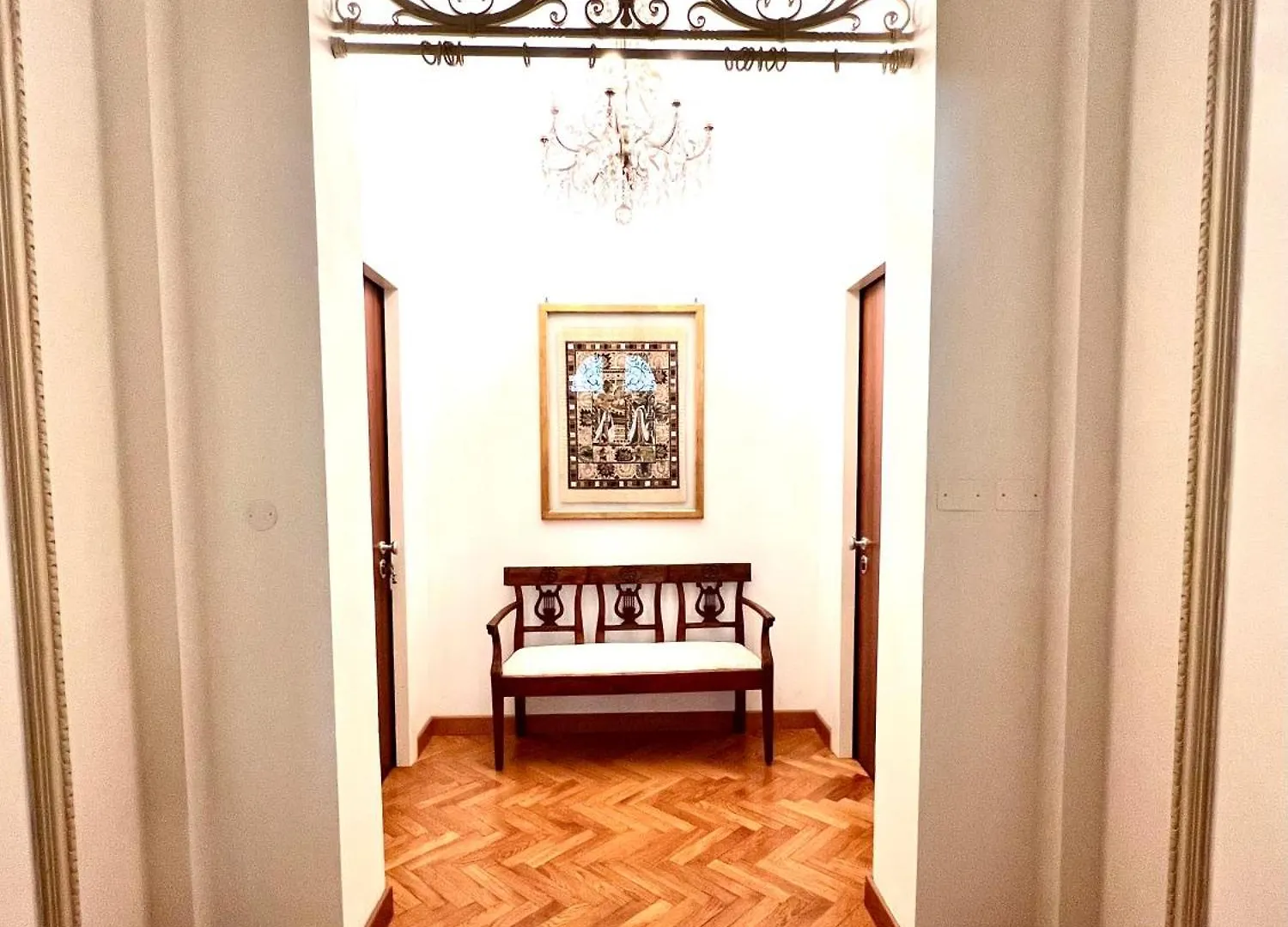 Luxury Liberty Apartment Florence