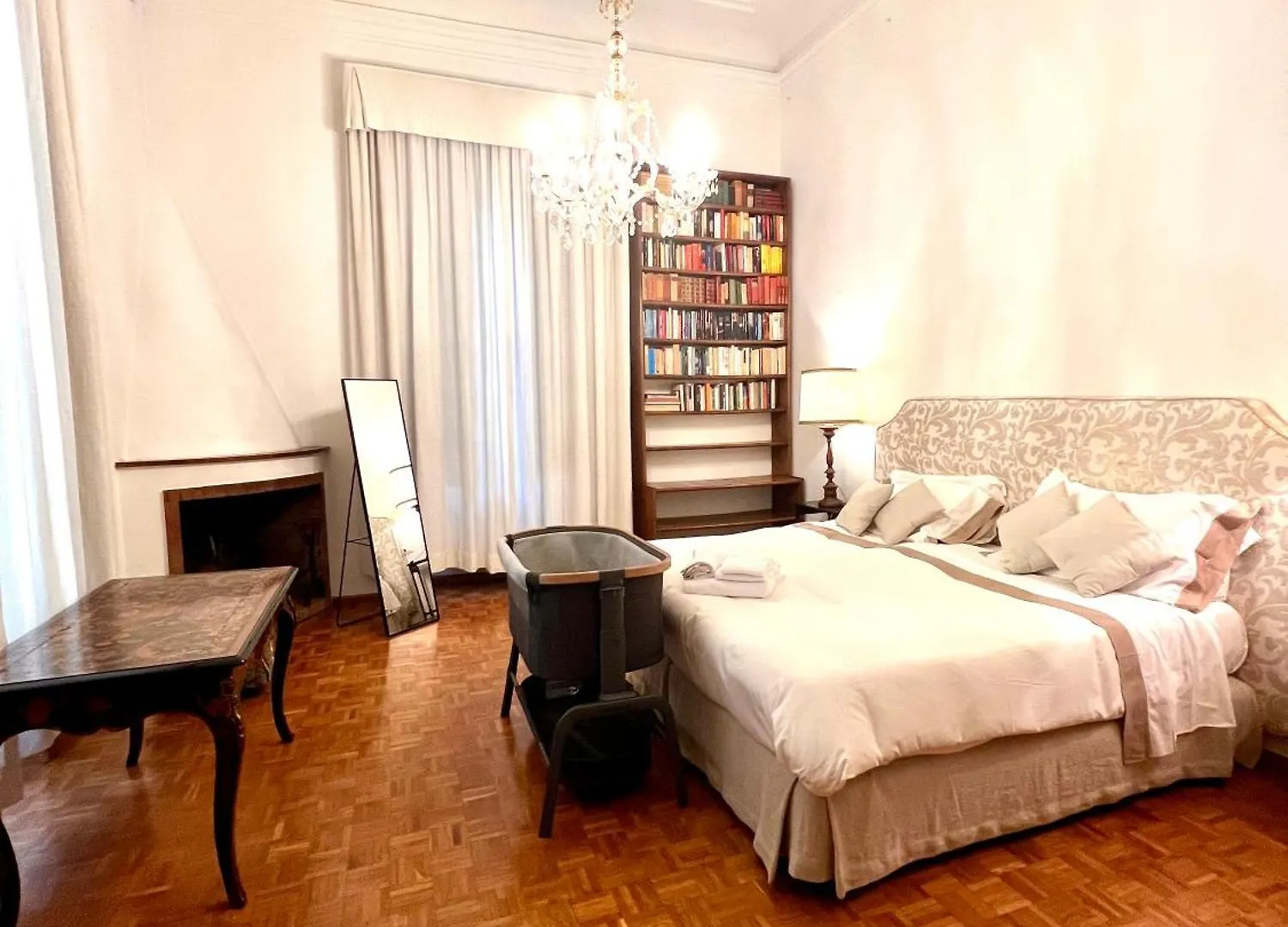 Luxury Liberty Apartment Florence